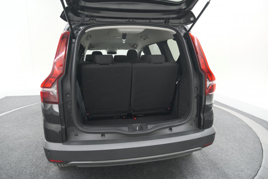 Dacia Jogger TCe 110 Extreme | 7 Zitplaatsen | Camera | Dodehoekdetectie | Stoelverwarming | Apple Carplay