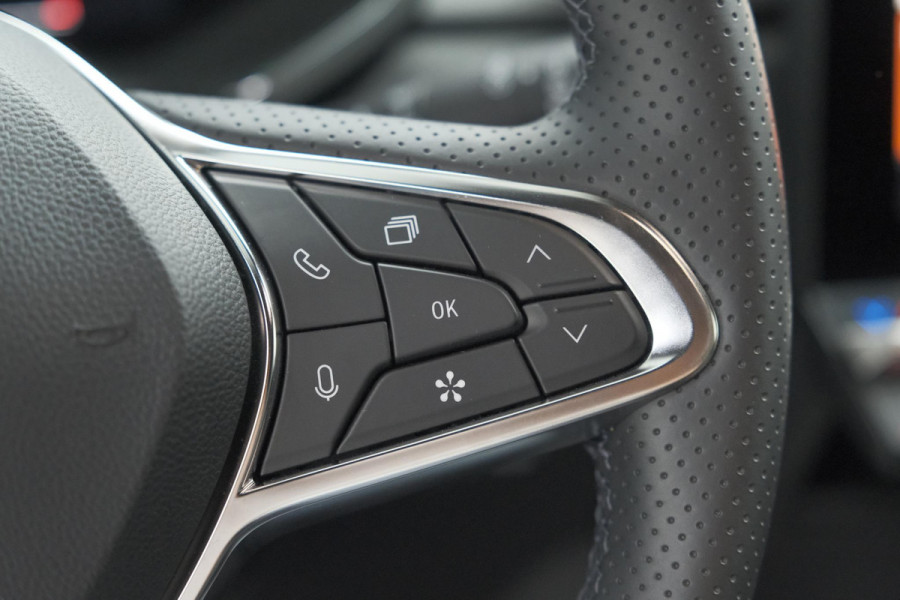 Renault Captur TCe 90 Techno | Nieuw Model | Camera | Harman Kardon | Apple Carplay | Parkeersensoren | 18 Inch Lichtmetalen Velgen