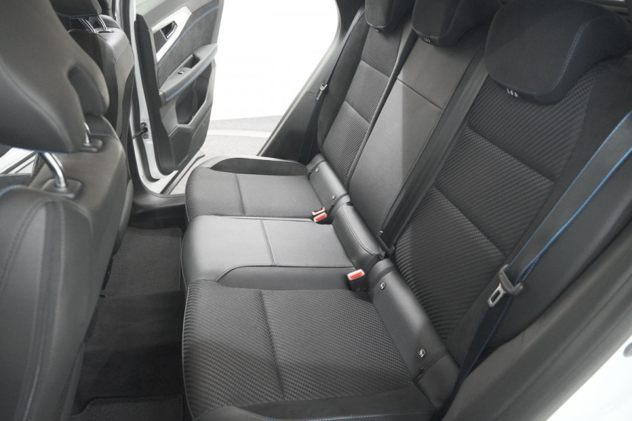 Renault Austral Mild Hybrid 160 X-tronic Techno Esprit Alpine | 1800 KG Trekgewicht | Camera | Elektrische Kofferklep | Adaptieve Cruise Control