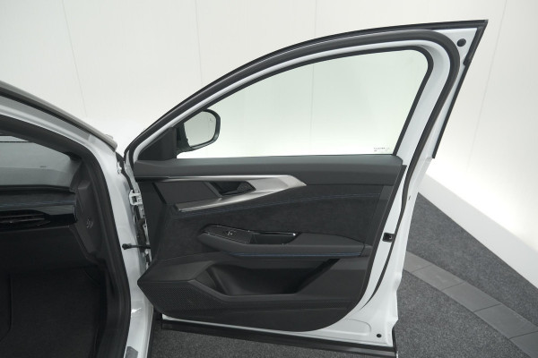 Renault Austral Mild Hybrid 160 X-tronic Techno Esprit Alpine | 1800 KG Trekgewicht | Camera | Elektrische Kofferklep | Adaptieve Cruise Control