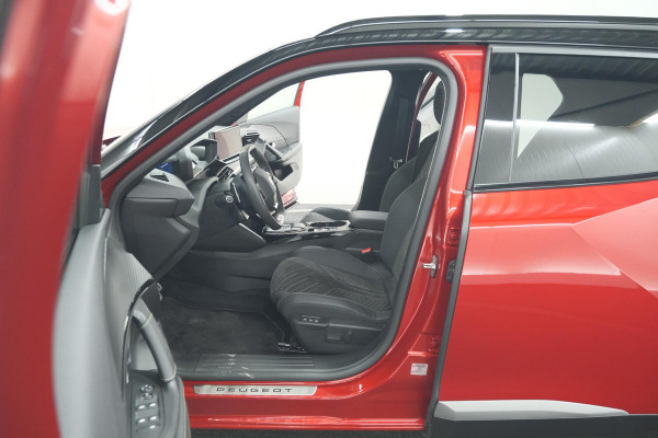 Peugeot 2008 PureTech 130 EAT8 GT | 360 Camera | Stoelmassage | Adaptieve Cruise Control | Dodehoekdetectie