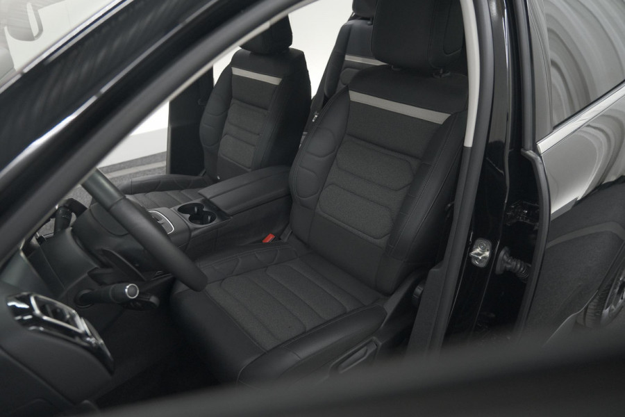 Citroën C5 Aircross Hybrid 136 e-DCS6 Plus | Camera | Apple Carplay | Parkeersensoren | Navigatie