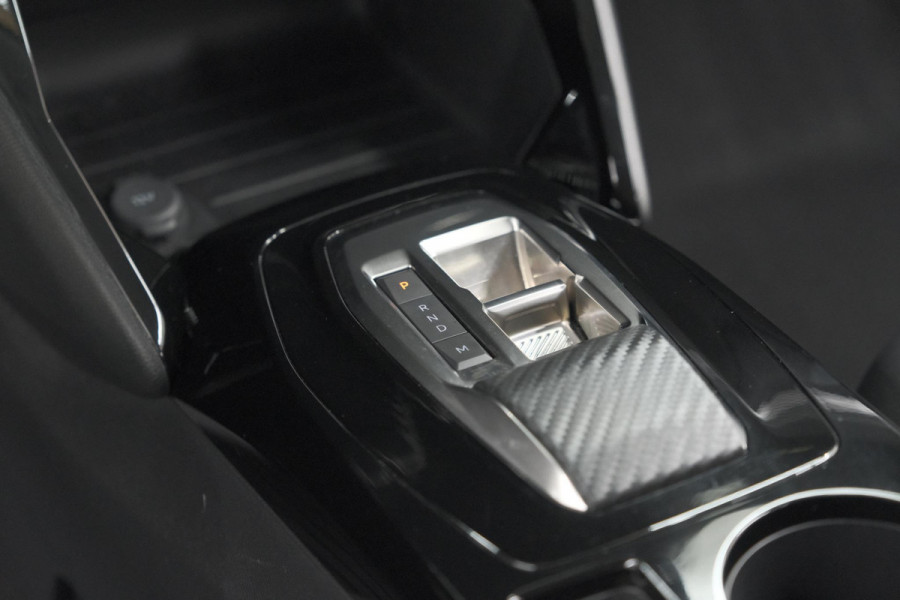 Peugeot 208 Hybrid 110 e-DCS6 Allure | Stoelverwarming | Apple Carplay | Parkeersensoren