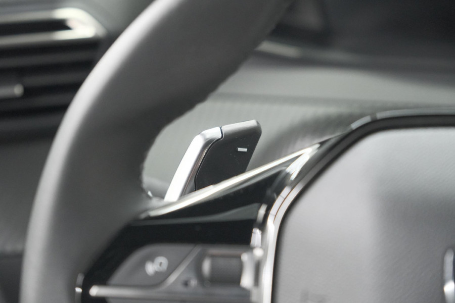 Peugeot 2008 Hybrid 145 e-DCS6 Allure | 360 Camera | Adaptieve Cruise Control | Dodehoekdetectie | Navigatie