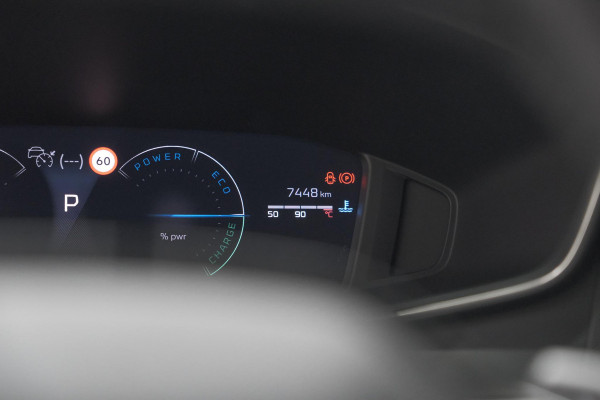 Peugeot 2008 Hybrid 145 e-DCS6 Allure | 360 Camera | Adaptieve Cruise Control | Dodehoekdetectie | Navigatie