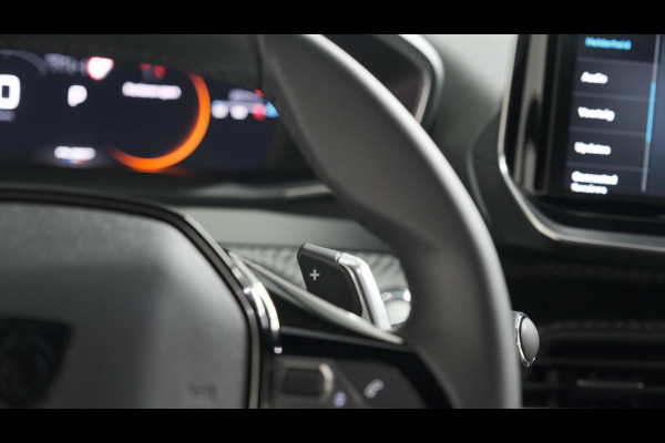 Peugeot 2008 PureTech 130 EAT8 Allure | 360 Camera | Dodehoekdetectie | Stoelverwarming | Apple Carplay