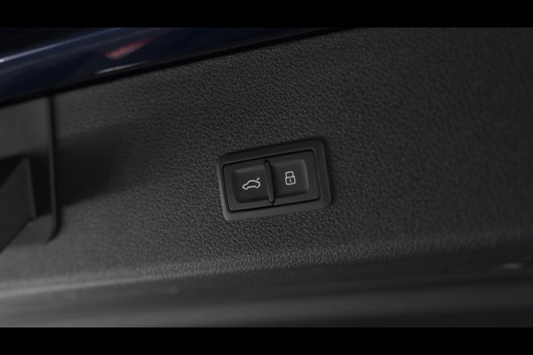 Audi e-tron Sportback 55 Quattro S Edition 95 kWh 408 pk| Head-Up Display | Luchtvering | Elektronische Kofferklep | Camera