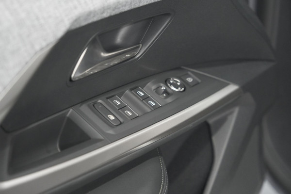 Peugeot 3008 1.2 Hybrid 145 GT | Elektrische Kofferklep | Camera | Stoelverwarming | Navigatie