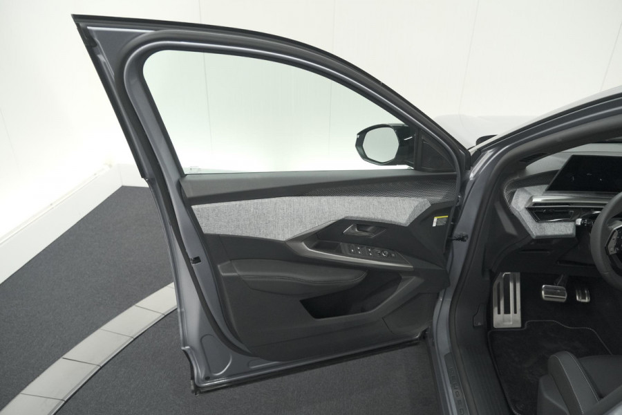 Peugeot 3008 1.2 Hybrid 145 GT | Elektrische Kofferklep | Camera | Stoelverwarming | Navigatie