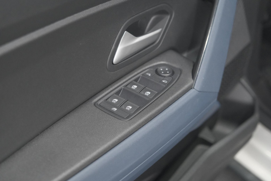 Dacia Duster Mild Hybrid 130 Expression | Camera | Stoelverwarming | Apple Carplay | Navigatie