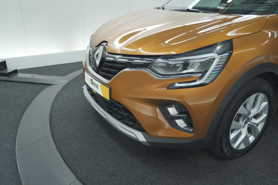 Renault Captur 1.6 E-Tech Plug-in Hybrid 160 Intens | Allseason Banden | Apple Carplay | Parkeersensoren