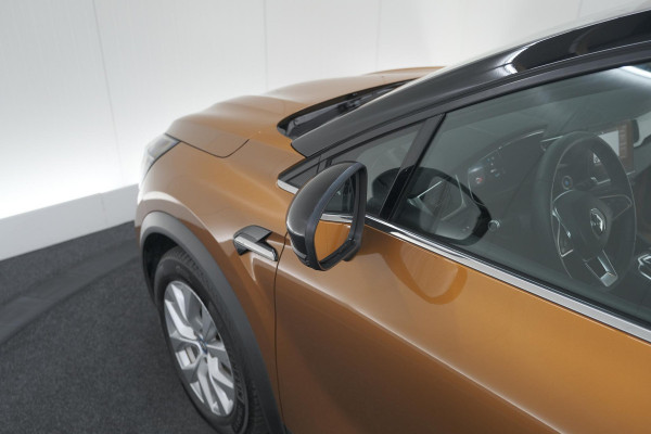 Renault Captur 1.6 E-Tech Plug-in Hybrid 160 Intens | Allseason Banden | Apple Carplay | Parkeersensoren