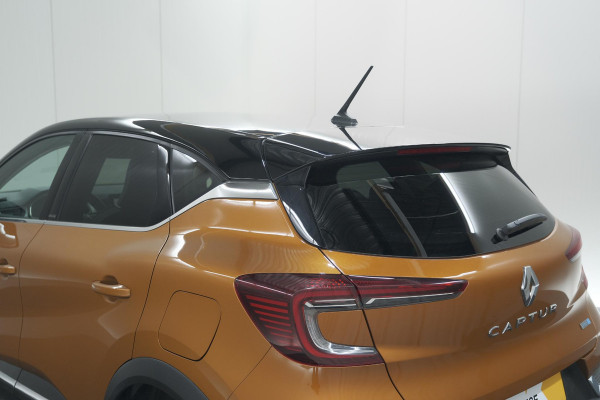 Renault Captur 1.6 E-Tech Plug-in Hybrid 160 Intens | Allseason Banden | Apple Carplay | Parkeersensoren