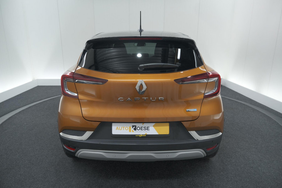 Renault Captur 1.6 E-Tech Plug-in Hybrid 160 Intens | Allseason Banden | Apple Carplay | Parkeersensoren