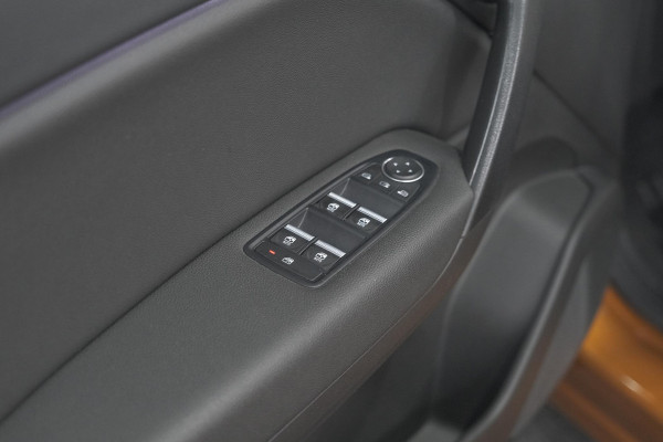 Renault Captur 1.6 E-Tech Plug-in Hybrid 160 Intens | Allseason Banden | Apple Carplay | Parkeersensoren