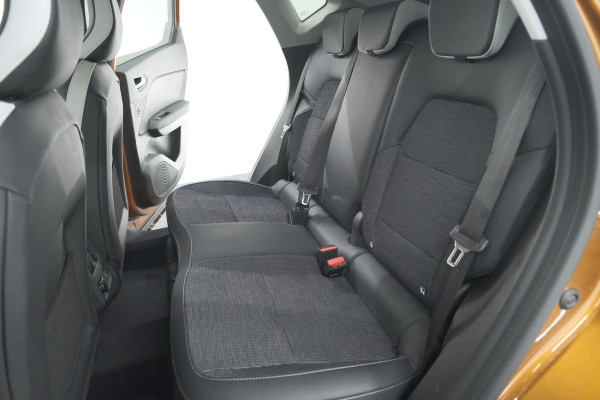 Renault Captur 1.6 E-Tech Plug-in Hybrid 160 Intens | Allseason Banden | Apple Carplay | Parkeersensoren