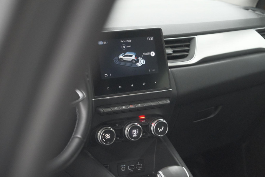 Renault Captur 1.6 E-Tech Plug-in Hybrid 160 Intens | Allseason Banden | Apple Carplay | Parkeersensoren