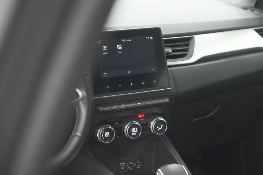 Renault Captur 1.6 E-Tech Plug-in Hybrid 160 Intens | Allseason Banden | Apple Carplay | Parkeersensoren