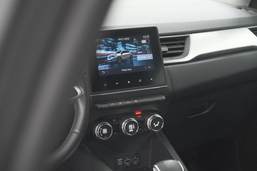 Renault Captur 1.6 E-Tech Plug-in Hybrid 160 Intens | Allseason Banden | Apple Carplay | Parkeersensoren