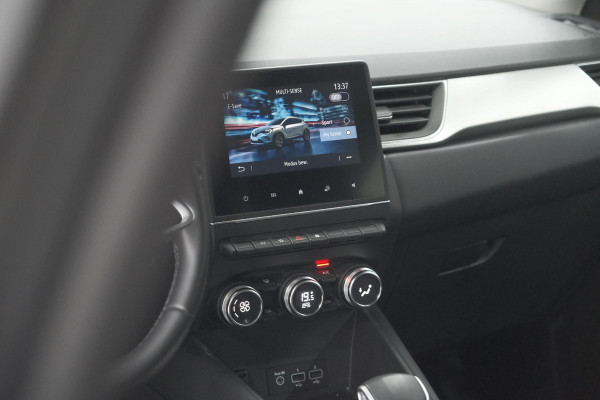 Renault Captur 1.6 E-Tech Plug-in Hybrid 160 Intens | Allseason Banden | Apple Carplay | Parkeersensoren