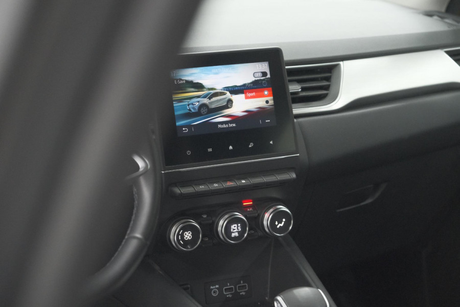Renault Captur 1.6 E-Tech Plug-in Hybrid 160 Intens | Allseason Banden | Apple Carplay | Parkeersensoren