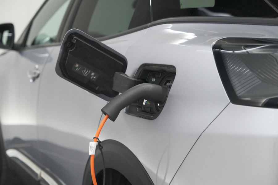 Peugeot 3008 1.6 HYbrid 225 Blue Lease Allure | Camera | Adaptieve Cruise Control | Dodehoekdetectie | Allseason Banden