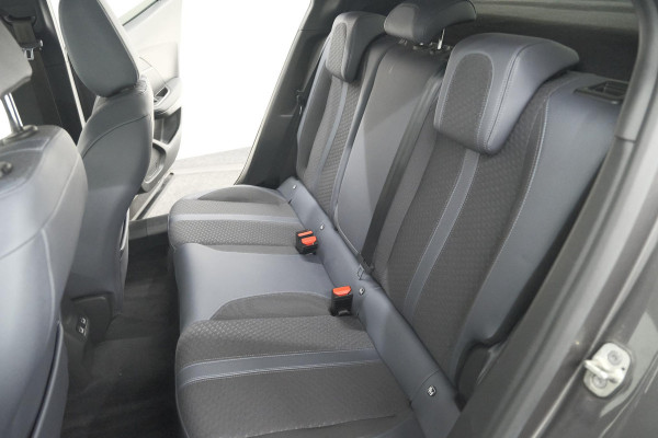 Peugeot 2008 PureTech 130 Allure Pack | Adaptieve Cruise Control | Stoelverwarming | Camera | Apple Carplay