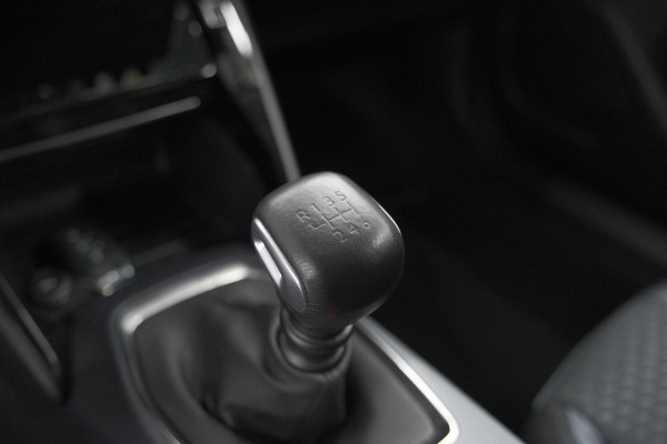 Peugeot 2008 PureTech 130 Allure Pack | Adaptieve Cruise Control | Stoelverwarming | Camera | Apple Carplay