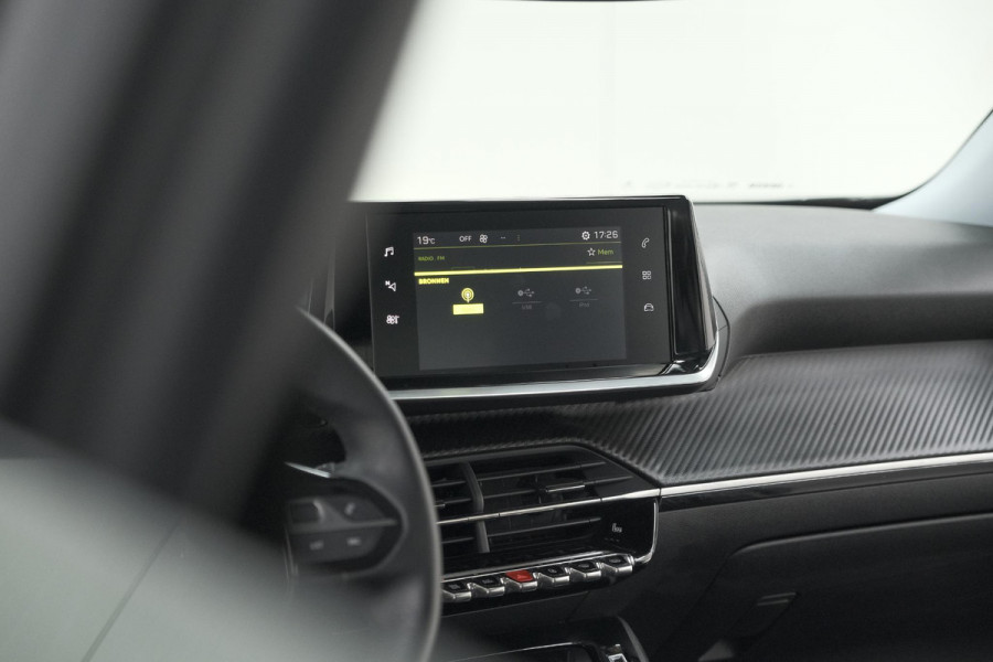 Peugeot 2008 PureTech 130 Allure Pack | Adaptieve Cruise Control | Stoelverwarming | Camera | Apple Carplay