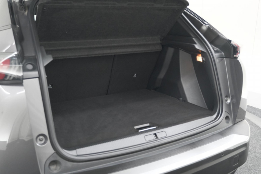 Peugeot 2008 PureTech 130 Allure Pack | Adaptieve Cruise Control | Stoelverwarming | Camera | Apple Carplay