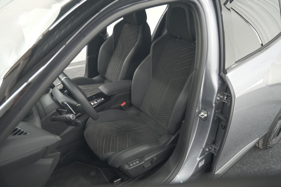 Peugeot 2008 PureTech 130 EAT8 GT | 360 Camera | Stoelmassage | Adaptieve Cruise Control | Dodehoekdetectie