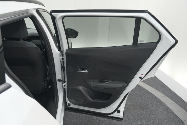 Peugeot 2008 PureTech 100 Allure Pack | Allseason Banden | Parkeersensoren | Apple Carplay