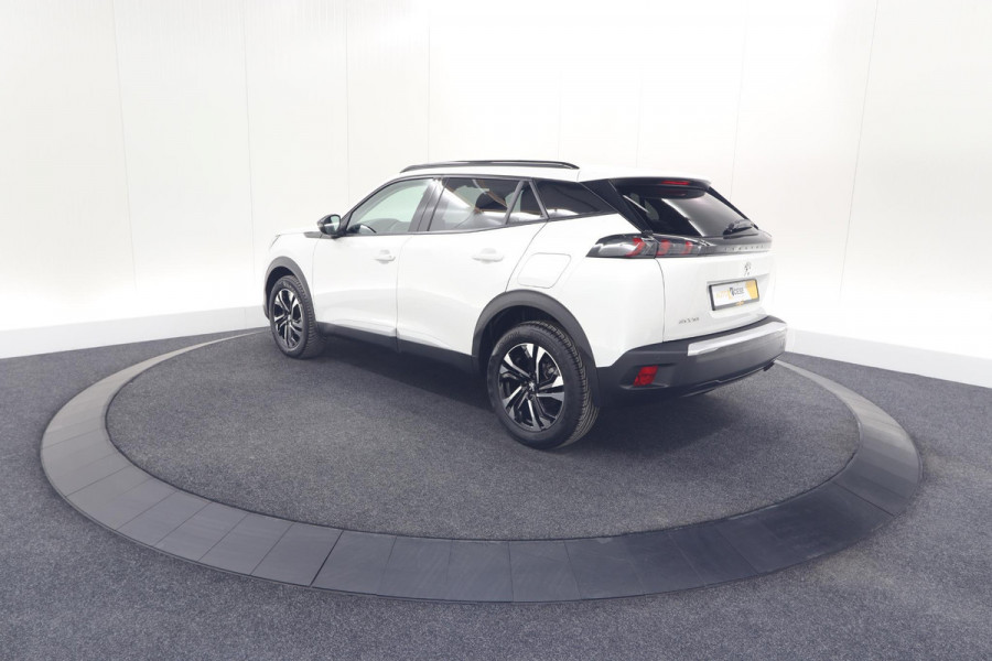 Peugeot 2008 PureTech 100 Allure Pack | Allseason Banden | Parkeersensoren | Apple Carplay