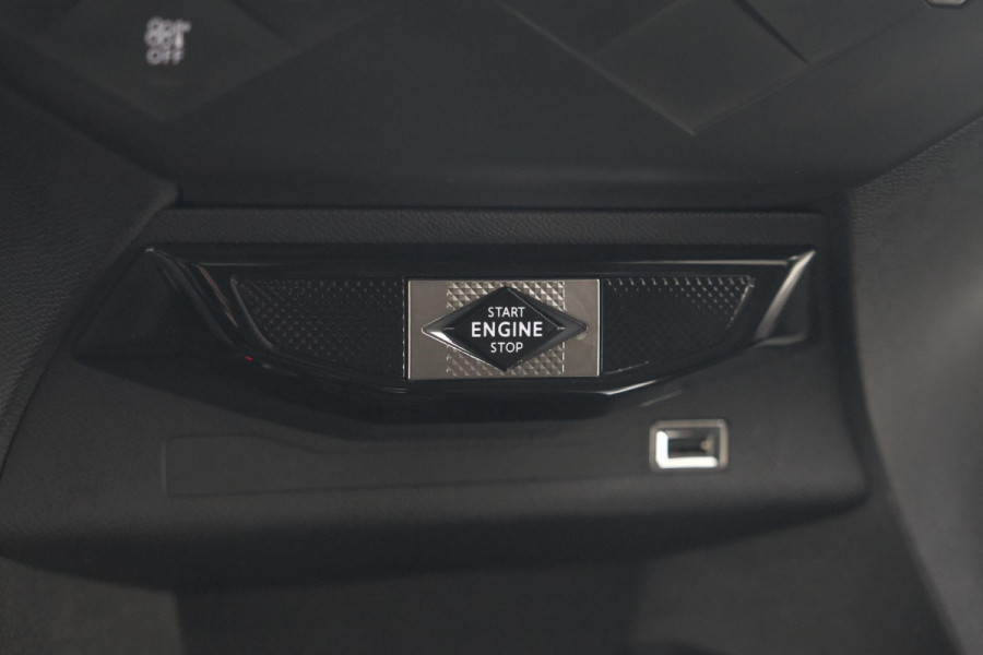 DS DS 3 Crossback E-Tense So Chic 50 kWh | 3 Fase | Camera | Dodehoekdetectie | Apple Carplay