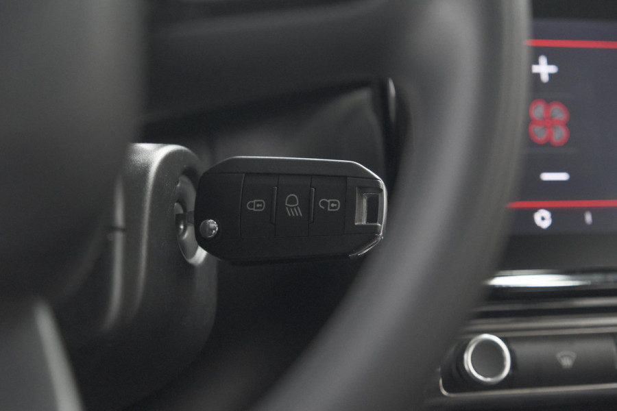 Citroën C3 PureTech 110 EAT6 Max | Apple Carplay | Parkeersensoren | Climate Control | 16 Inch Lichtmetalen Velgen