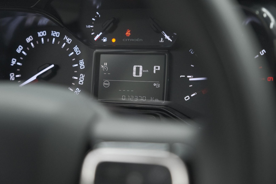 Citroën C3 PureTech 110 EAT6 Max | Apple Carplay | Parkeersensoren | Climate Control | 16 Inch Lichtmetalen Velgen