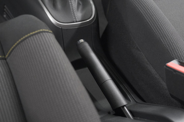 Citroën C3 PureTech 110 EAT6 Max | Apple Carplay | Parkeersensoren | Climate Control | 16 Inch Lichtmetalen Velgen