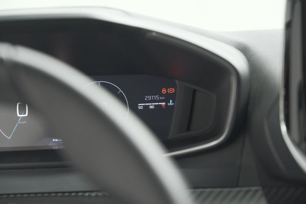 Peugeot 208 PureTech 100 Allure | Parkeersensoren | Navigatie | Apple Carplay