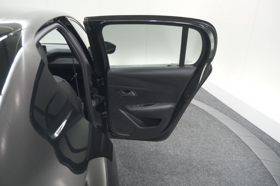 Peugeot 208 PureTech 100 Allure | Parkeersensoren | Navigatie | Apple Carplay