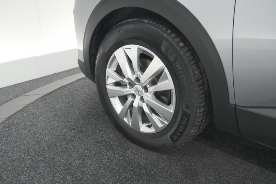 Peugeot 5008 PureTech 130 EAT8 Active Pack | 7 Zitplaatsen | Camera | Apple Carplay | Parkeersensoren