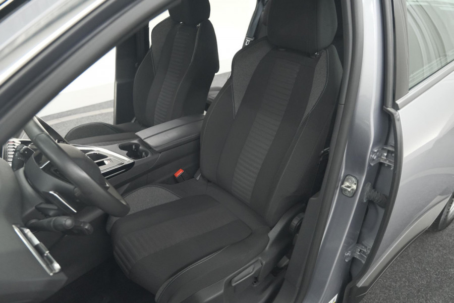 Peugeot 5008 PureTech 130 EAT8 Active Pack | 7 Zitplaatsen | Camera | Apple Carplay | Parkeersensoren