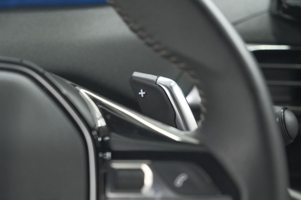 Peugeot 5008 PureTech 130 EAT8 Active Pack | 7 Zitplaatsen | Camera | Apple Carplay | Parkeersensoren