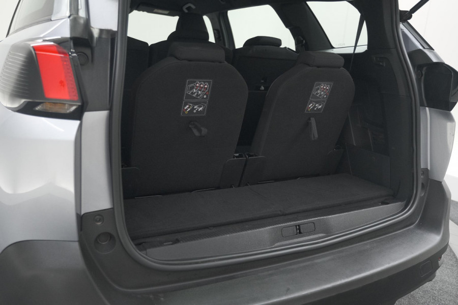Peugeot 5008 PureTech 130 EAT8 Active Pack | 7 Zitplaatsen | Camera | Apple Carplay | Parkeersensoren