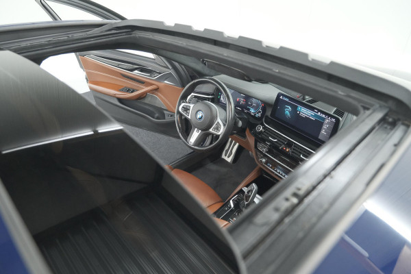 BMW 5 Serie 545e xDrive Business Edition Plus | M Sportpakket | Driving Assistant Professional | Harman Kardon Surround Sound System