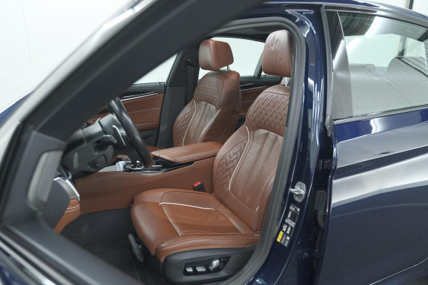 BMW 5 Serie 545e xDrive Business Edition Plus | M Sportpakket | Driving Assistant Professional | Harman Kardon Surround Sound System