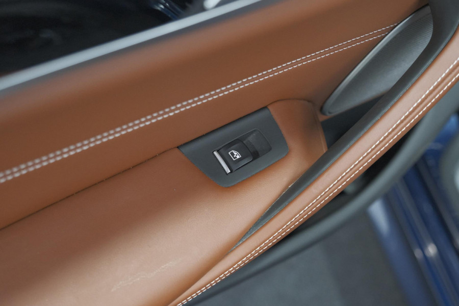 BMW 5 Serie 545e xDrive Business Edition Plus | M Sportpakket | Driving Assistant Professional | Harman Kardon Surround Sound System