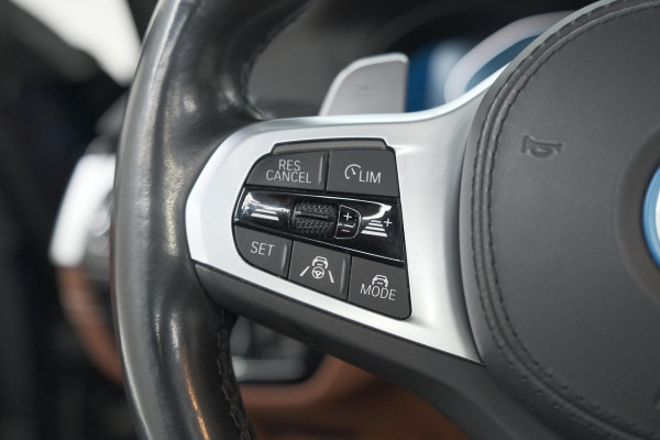 BMW 5 Serie 545e xDrive Business Edition Plus | M Sportpakket | Driving Assistant Professional | Harman Kardon Surround Sound System