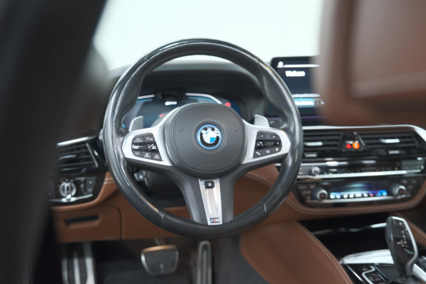 BMW 5 Serie 545e xDrive Business Edition Plus | M Sportpakket | Driving Assistant Professional | Harman Kardon Surround Sound System