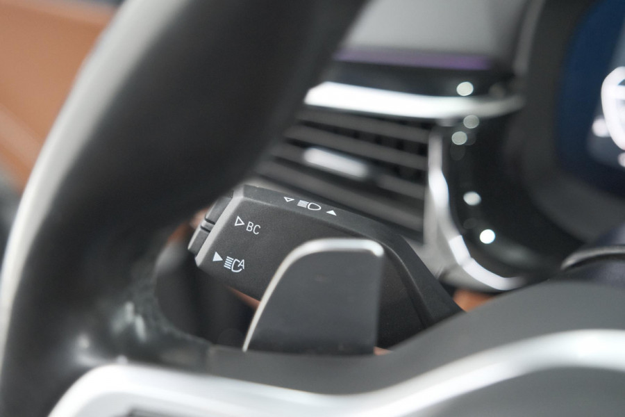 BMW 5 Serie 545e xDrive Business Edition Plus | M Sportpakket | Driving Assistant Professional | Harman Kardon Surround Sound System