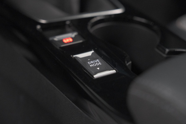 Peugeot 2008 PureTech 100 Allure | Camera | Navigatie | Parkeersensoren | Apple Carplay